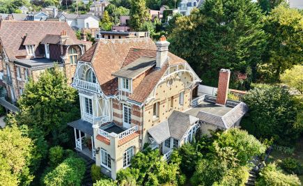 Sale House Sainte-Adresse 9 Rooms 256 m²