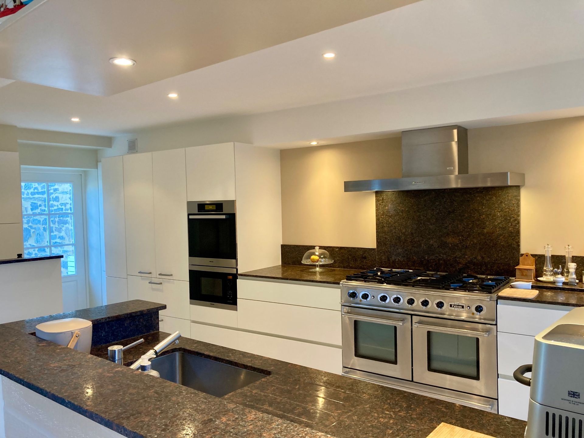 house 6 Rooms for sale on ST VAAST LA HOUGUE (50550)