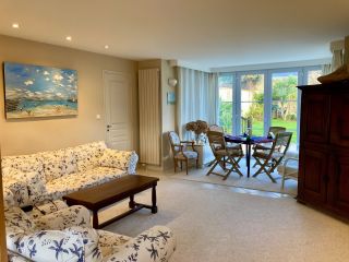 house 6 Rooms for sale on ST VAAST LA HOUGUE (50550)