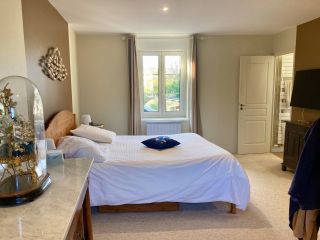 house 6 Rooms for sale on ST VAAST LA HOUGUE (50550)