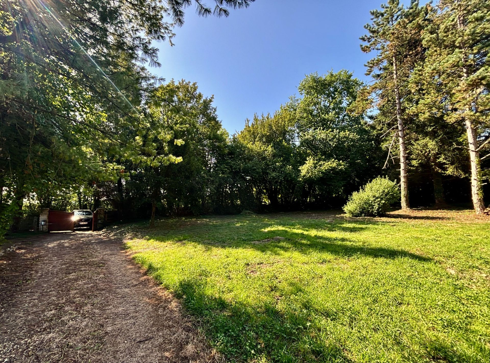 house 5 Rooms for sale on MANNEVILLE LA PIPARD (14130)