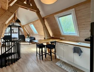 Norman house 8 Rooms for sale on PONT L EVEQUE (14130)