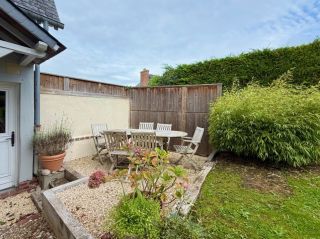 Norman house 8 Rooms for sale on MANNEVILLE LA PIPARD (14130)