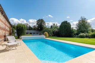 maison bourgeoise 10 Pièces en vente sur DOUDEVILLE (76560)