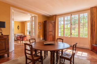 maison bourgeoise 10 Pièces en vente sur DOUDEVILLE (76560)