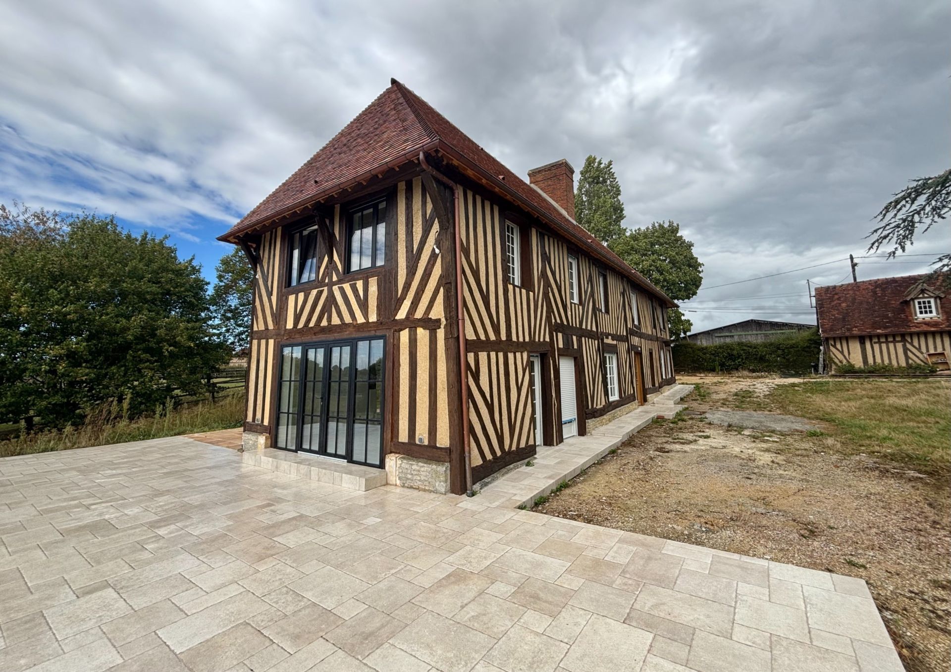 maison 7 Pièces en vente sur MEZIDON VALLEE D AUGE (14140)