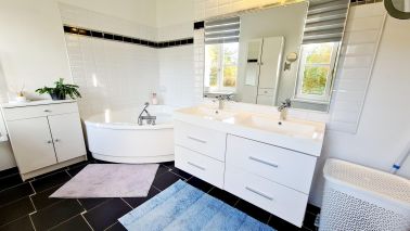 house 6 Rooms for sale on HONFLEUR (14600)