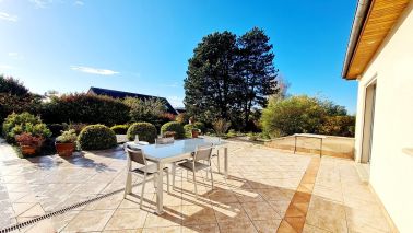 house 8 Rooms for sale on CORMEILLES (27260)