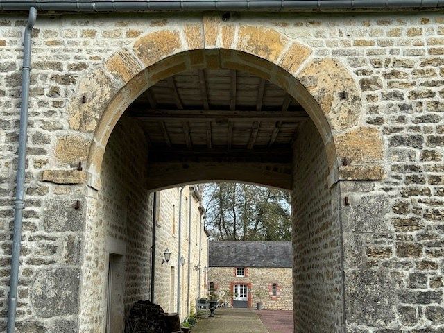 maison 13 Pièces en vente sur STE MERE EGLISE (50480)