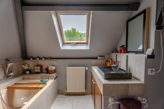 house 6 Rooms for sale on PONT L EVEQUE (14130)