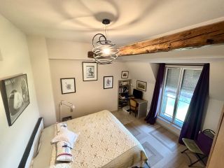 apartment 5 Rooms for sale on BENERVILLE SUR MER (14910)