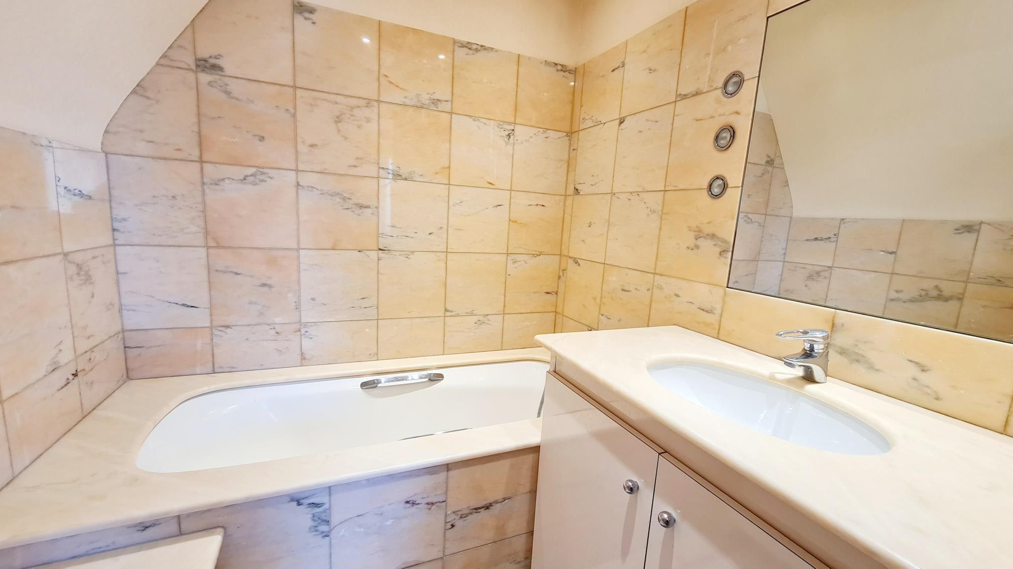 maison 7 Pièces en vente sur HONFLEUR (14600)