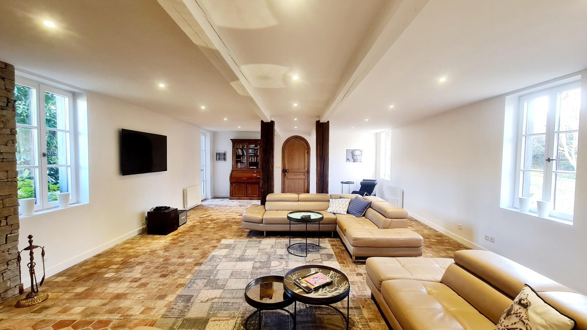 maison 9 Pièces en vente sur QUETTEVILLE (14130)