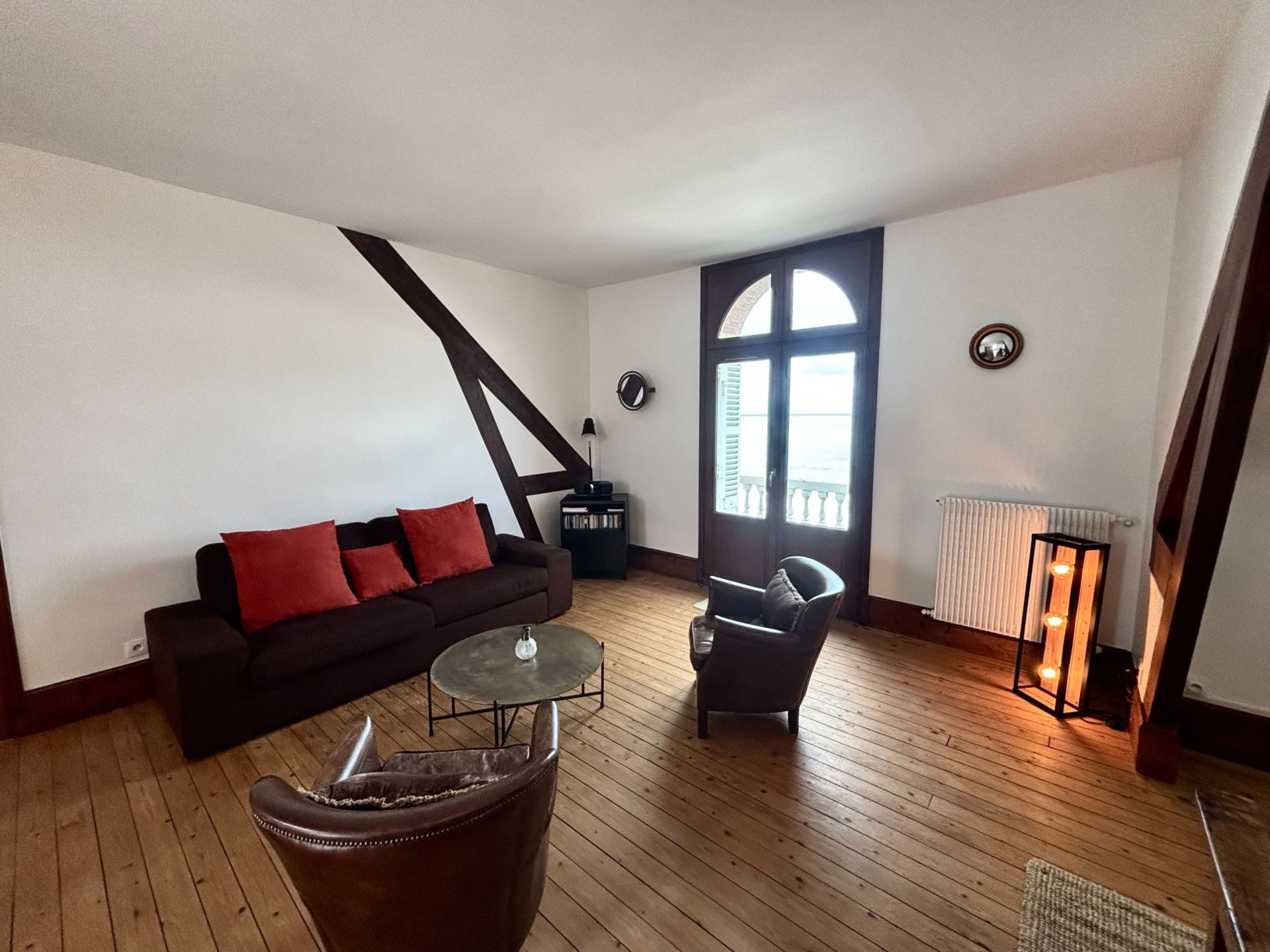 apartment 6 Rooms for sale on VILLERS SUR MER (14640)