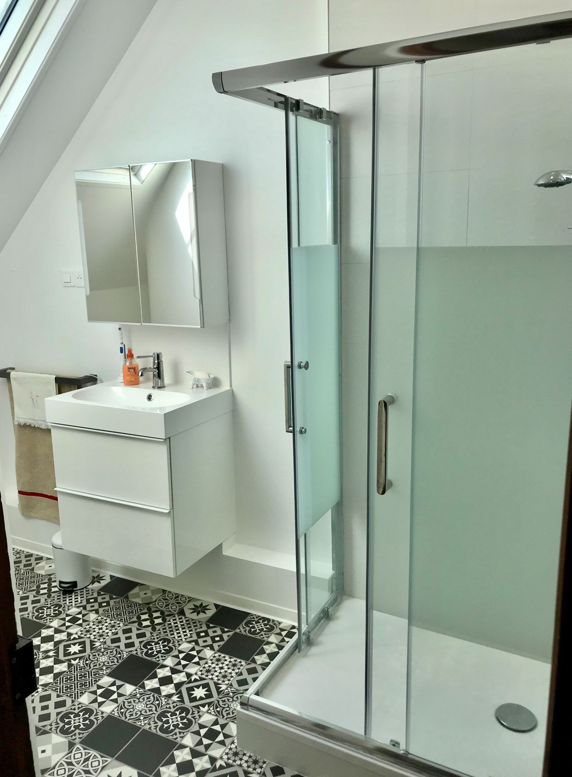 apartment 6 Rooms for sale on VILLERS SUR MER (14640)