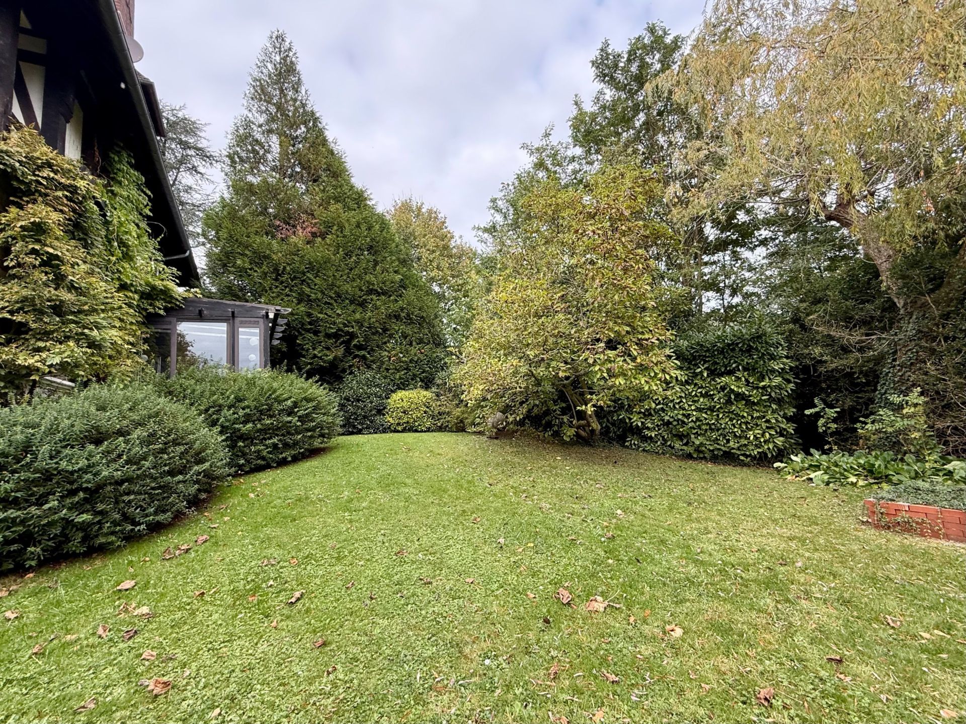 Norman house 9 Rooms for sale on MONT ST AIGNAN (76130)