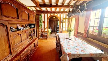 house 6 Rooms for sale on PONT L EVEQUE (14130)