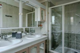 house 8 Rooms for sale on BERNIERES SUR MER (14990)