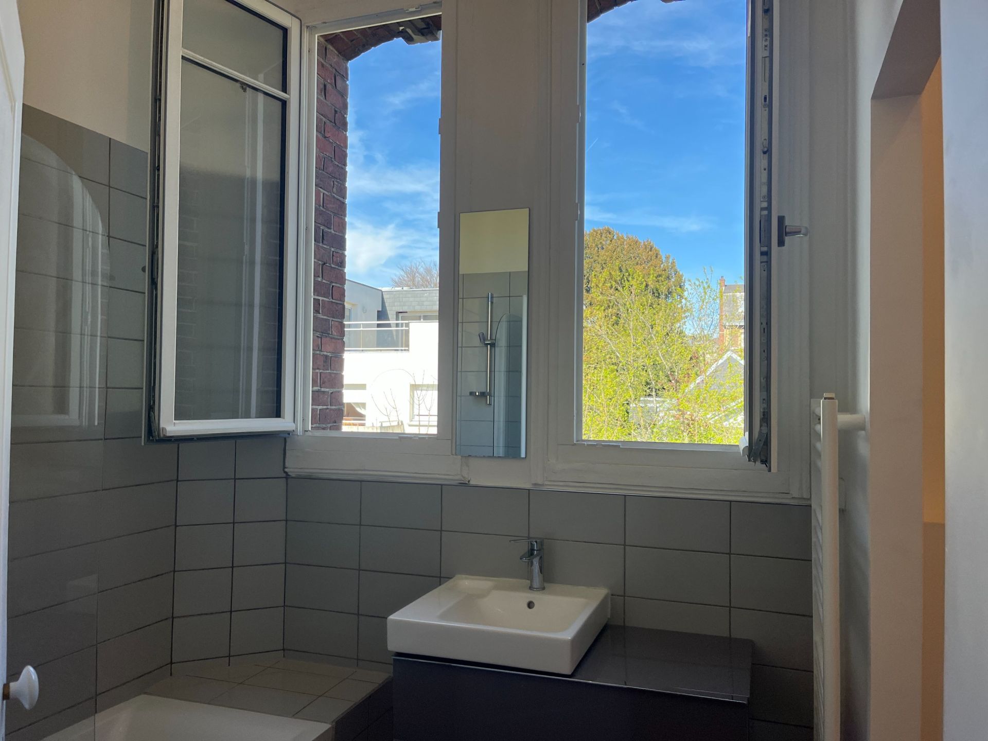 apartment 5 Rooms for sale on ROUEN (76000)