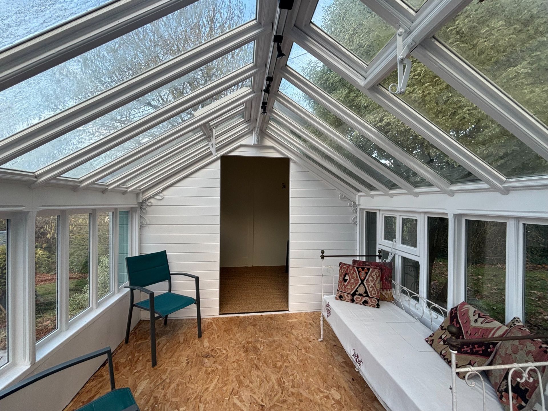 house 5 Rooms for sale on TROUVILLE SUR MER (14360)