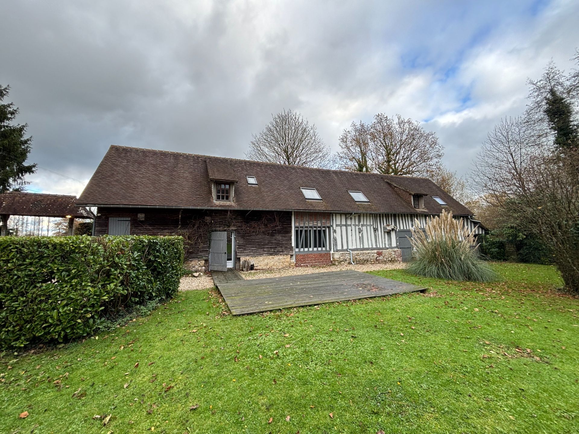 house 9 Rooms for sale on LE THEIL EN AUGE (14130)