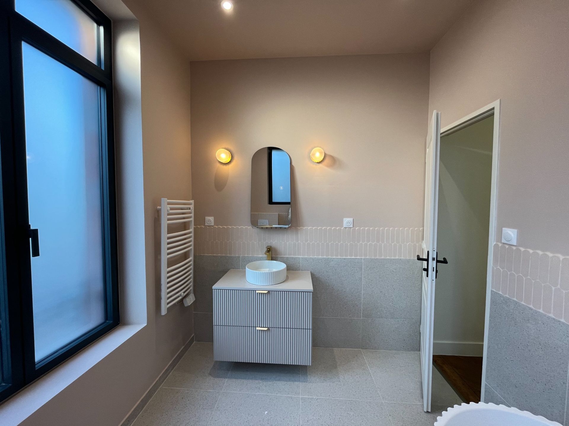 house 6 Rooms for sale on ROUEN (76000)