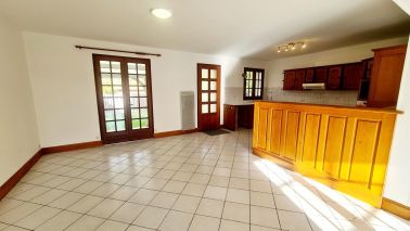 apartment 5 Rooms for sale on PONT L EVEQUE (14130)