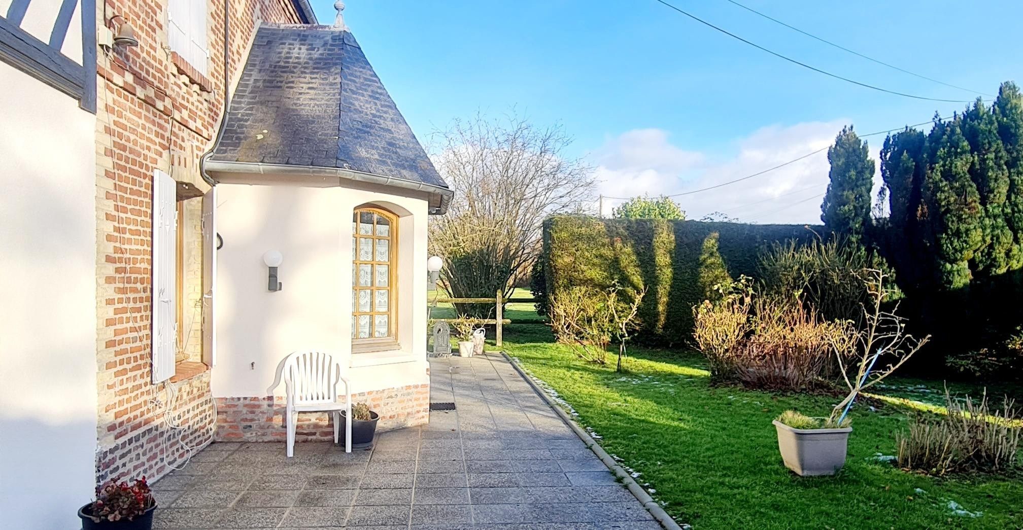 house 7 Rooms for sale on BEAUMONT EN AUGE (14950)