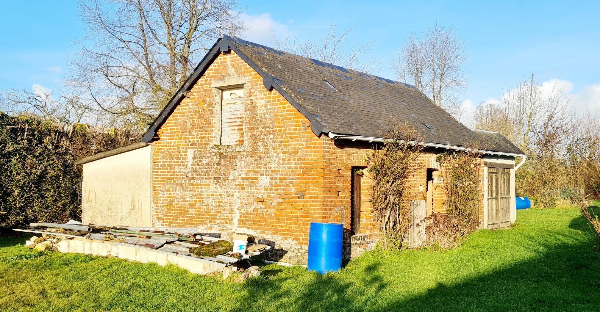 house 7 Rooms for sale on BEAUMONT EN AUGE (14950)