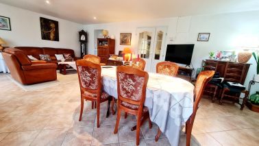 house 7 Rooms for sale on BEAUMONT EN AUGE (14950)