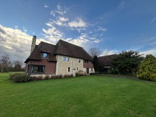 house 13 Rooms for sale on ST ARNOULT (14800)