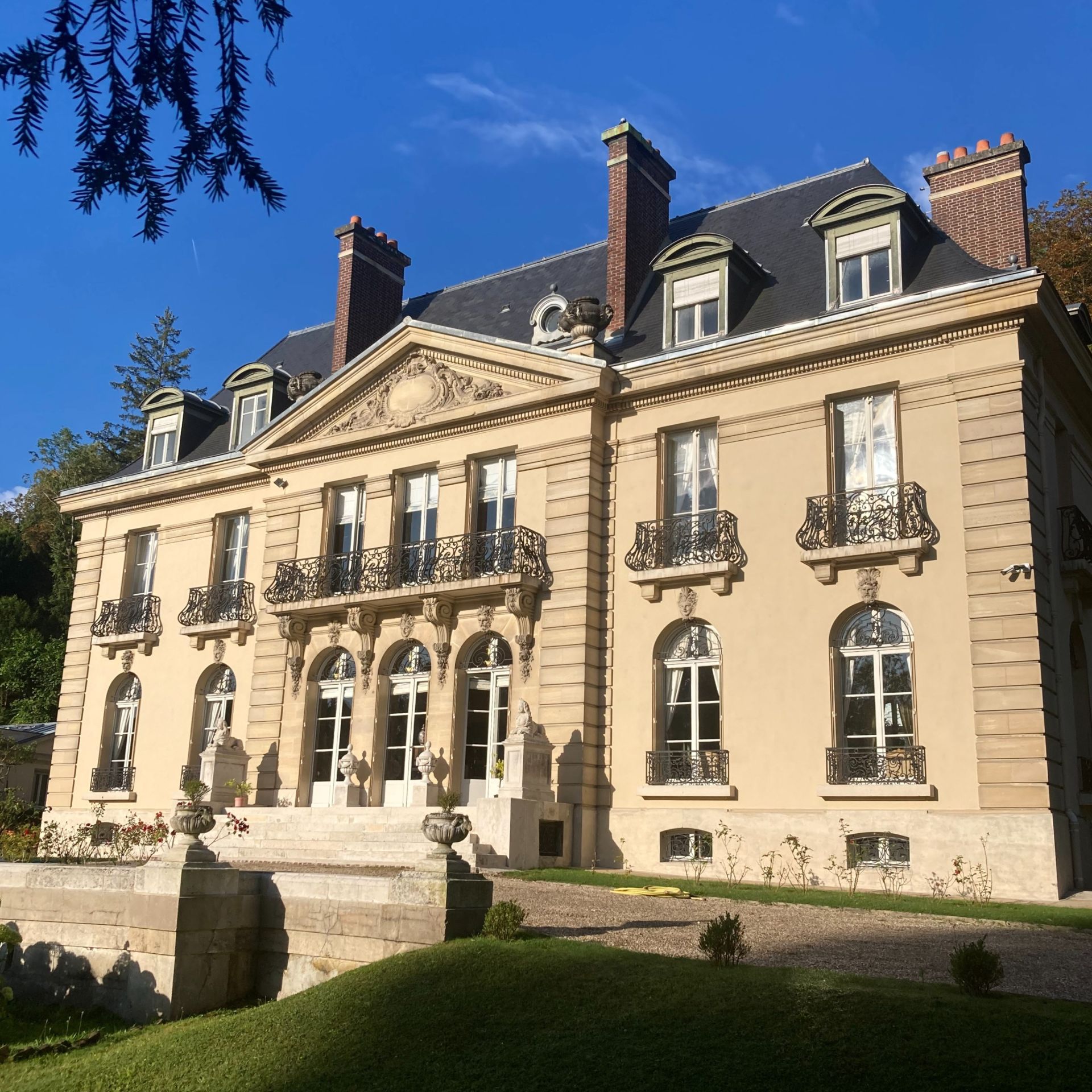 château 18 Pièces en vente sur ST PIERRE DU VAUVRAY (27430)