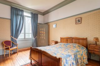 house 13 Rooms for sale on CRIQUETOT L ESNEVAL (76280)