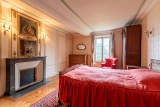 house 13 Rooms for sale on CRIQUETOT L ESNEVAL (76280)