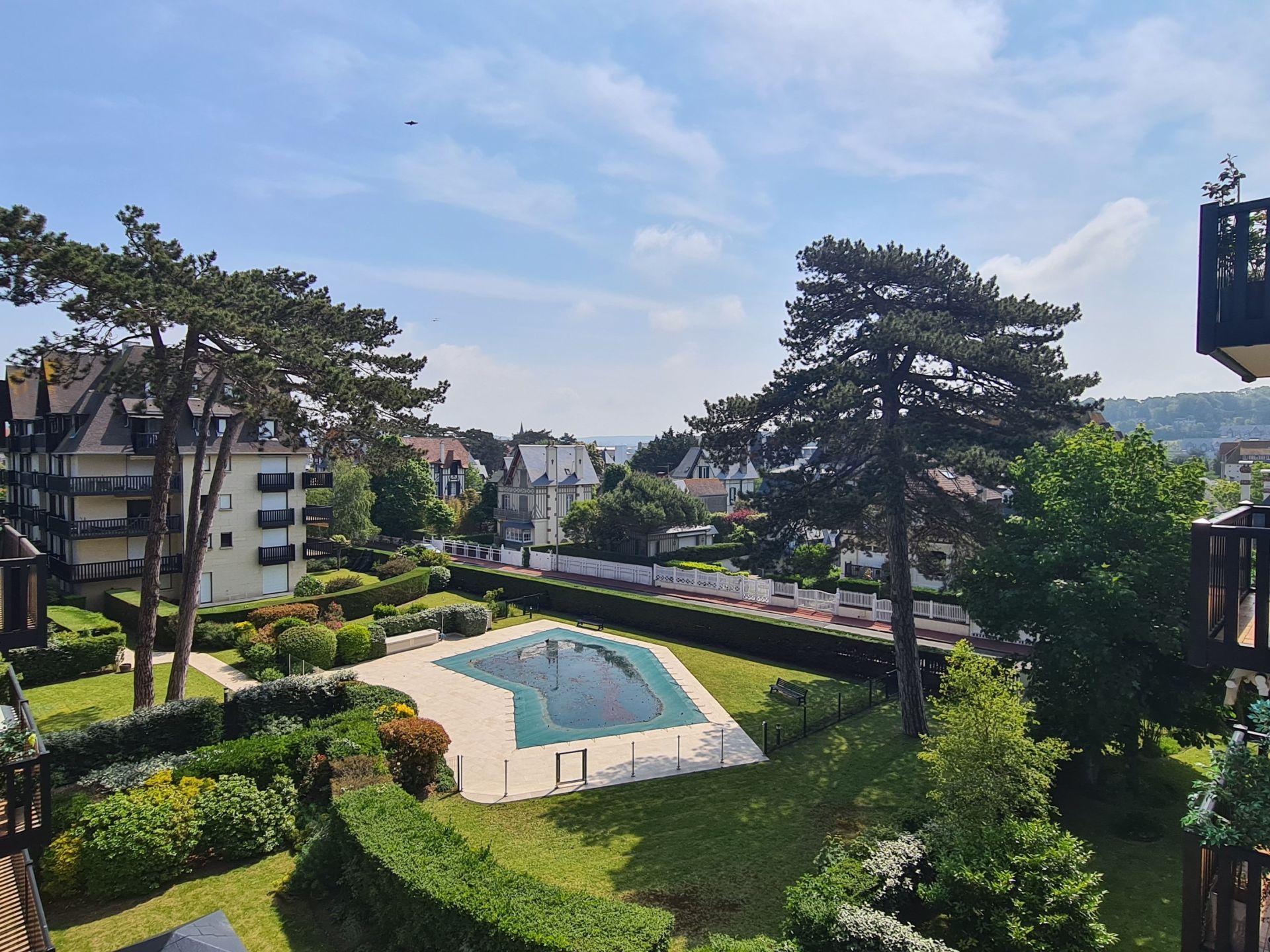 apartment 1 room for sale on DEAUVILLE (14800)