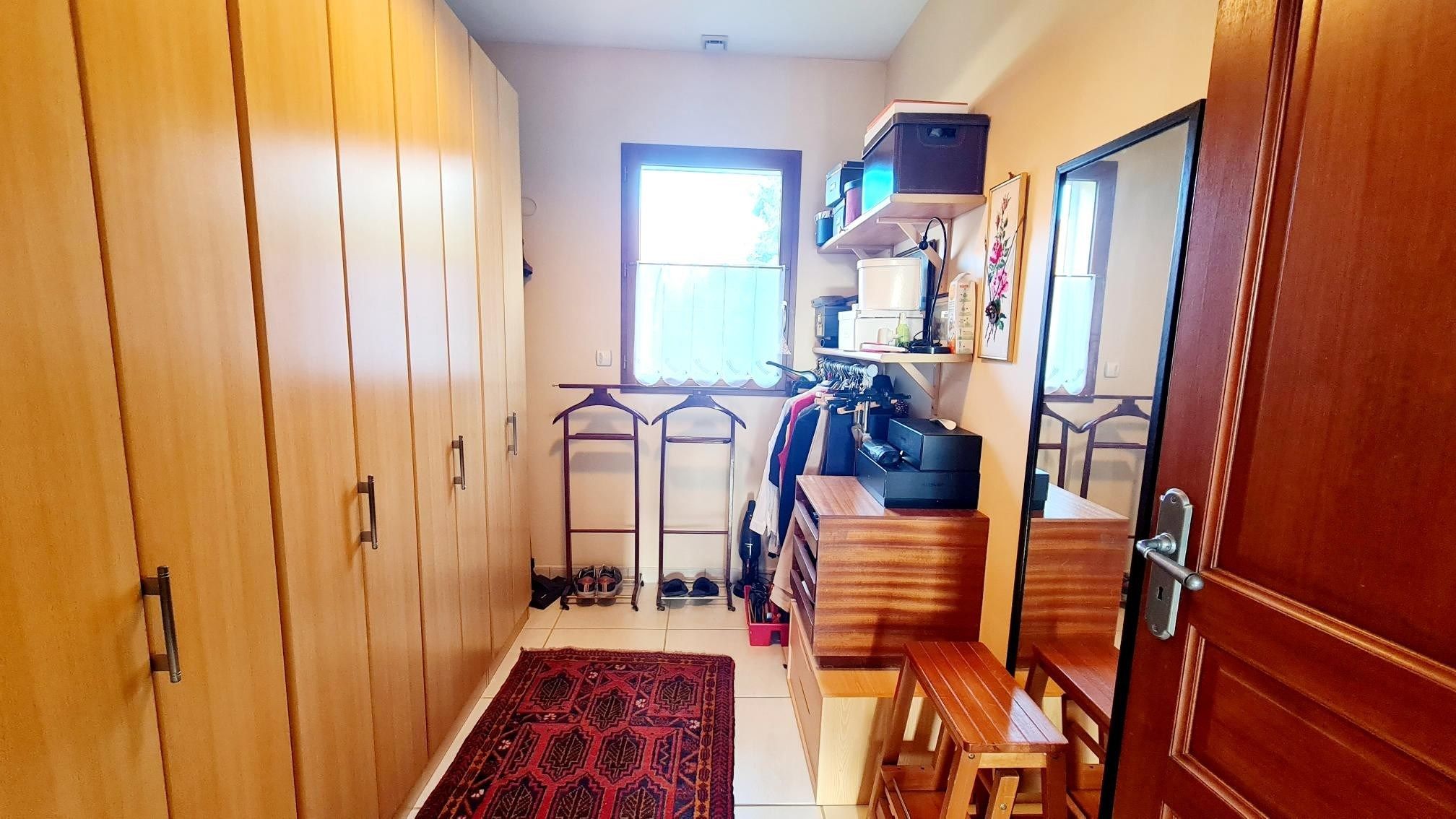 house 8 Rooms for sale on PONT L EVEQUE (14130)