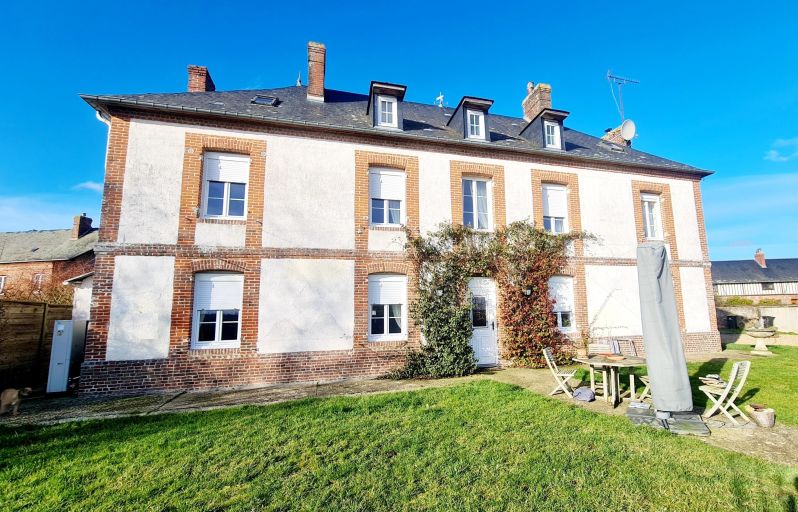 house 8 Rooms for sale on PIENCOURT (27230)