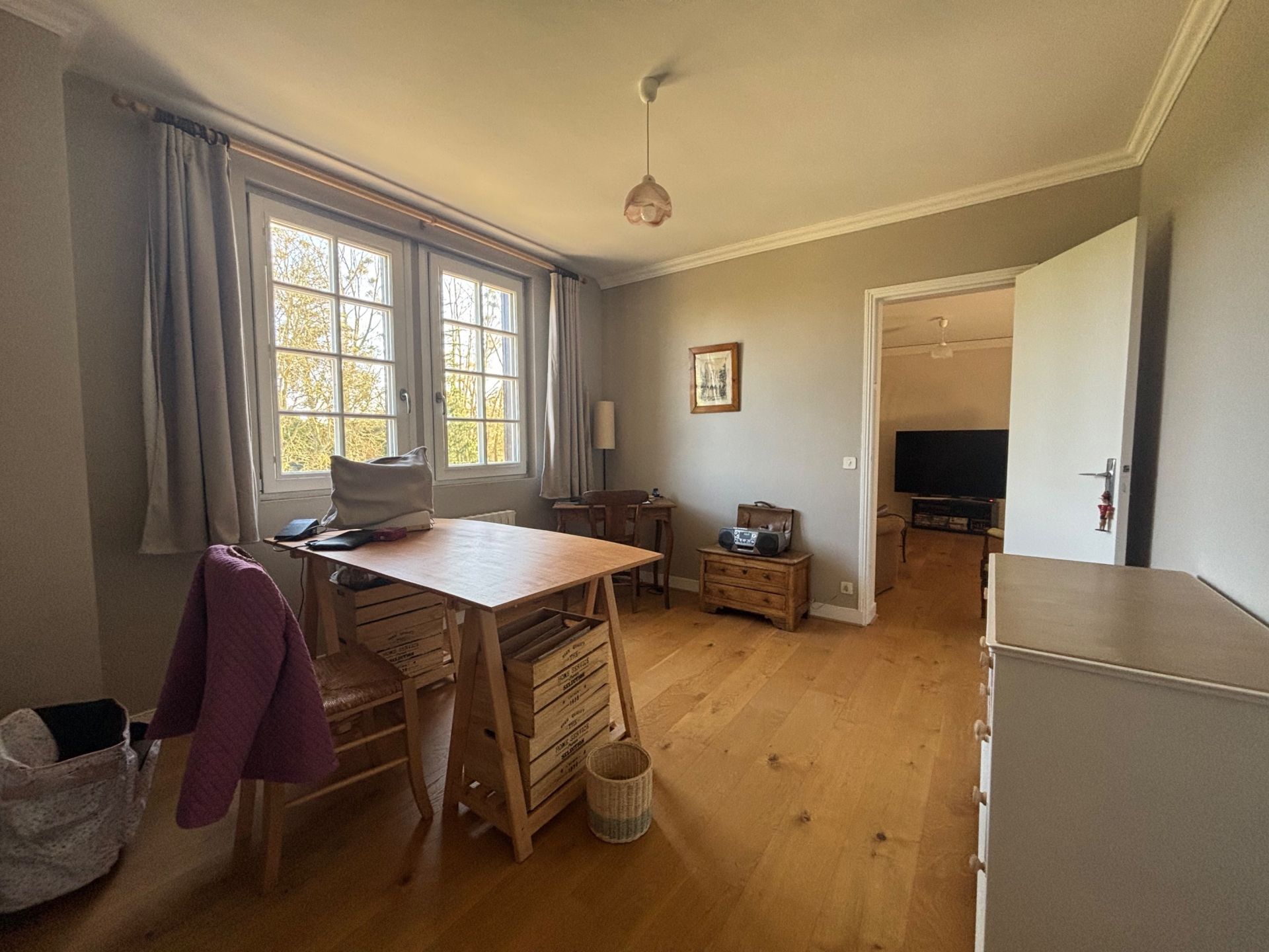 house 9 Rooms for sale on BAYEUX (14400)