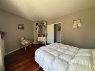 house 9 Rooms for sale on BAYEUX (14400)