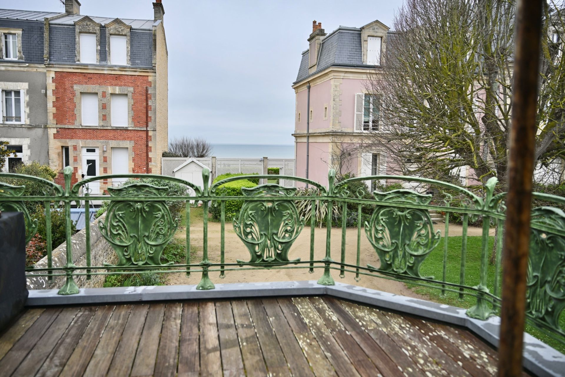 house 5 Rooms for sale on ST AUBIN SUR MER (14750)