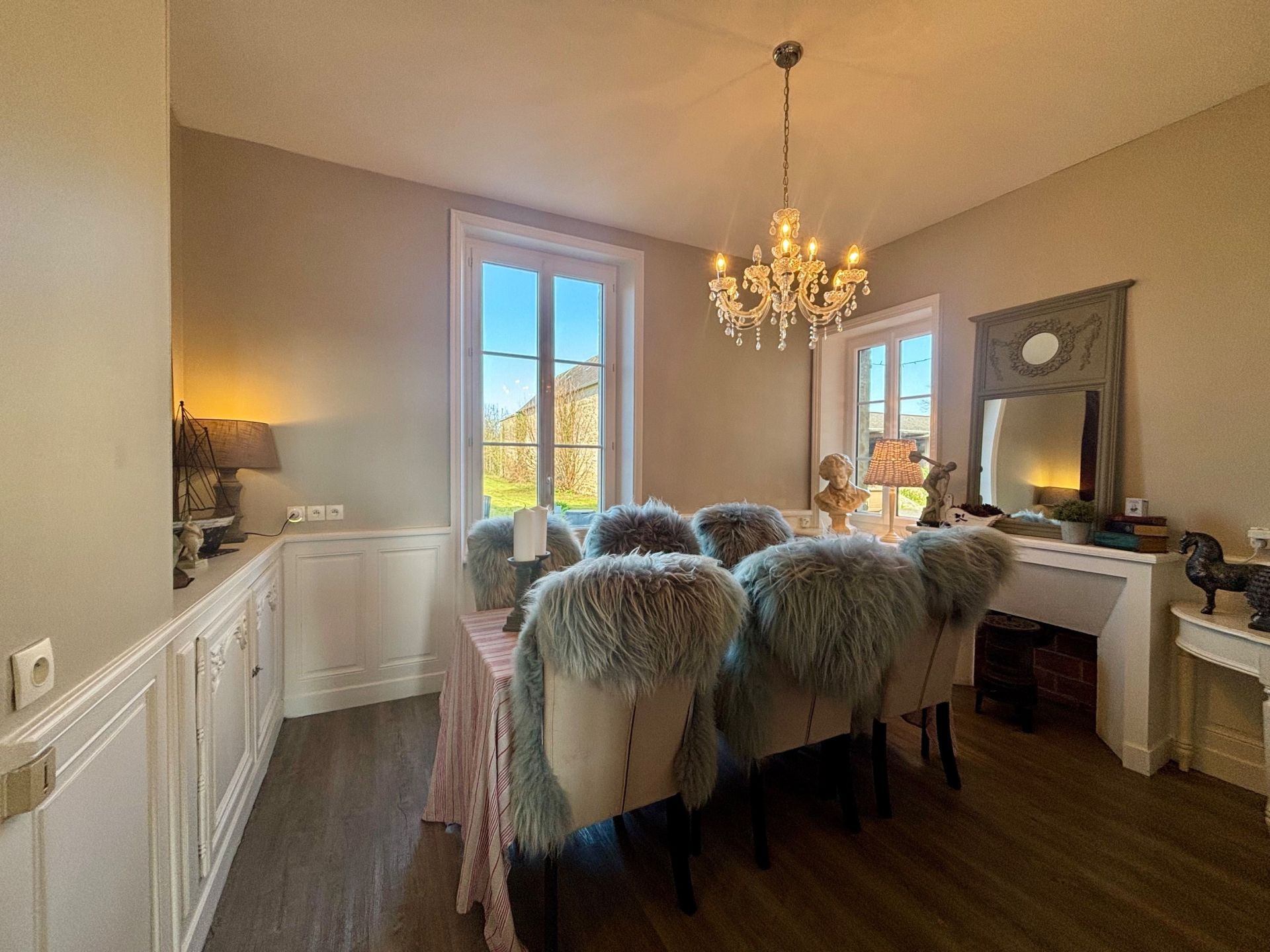 maison 12 Pièces en vente sur VIERVILLE SUR MER (14710)