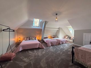 maison 12 Pièces en vente sur VIERVILLE SUR MER (14710)