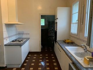 house 10 Rooms for sale on VIERVILLE SUR MER (14710)