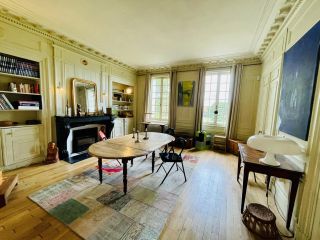 mansion 10 Rooms for sale on CAUMONT (27310)