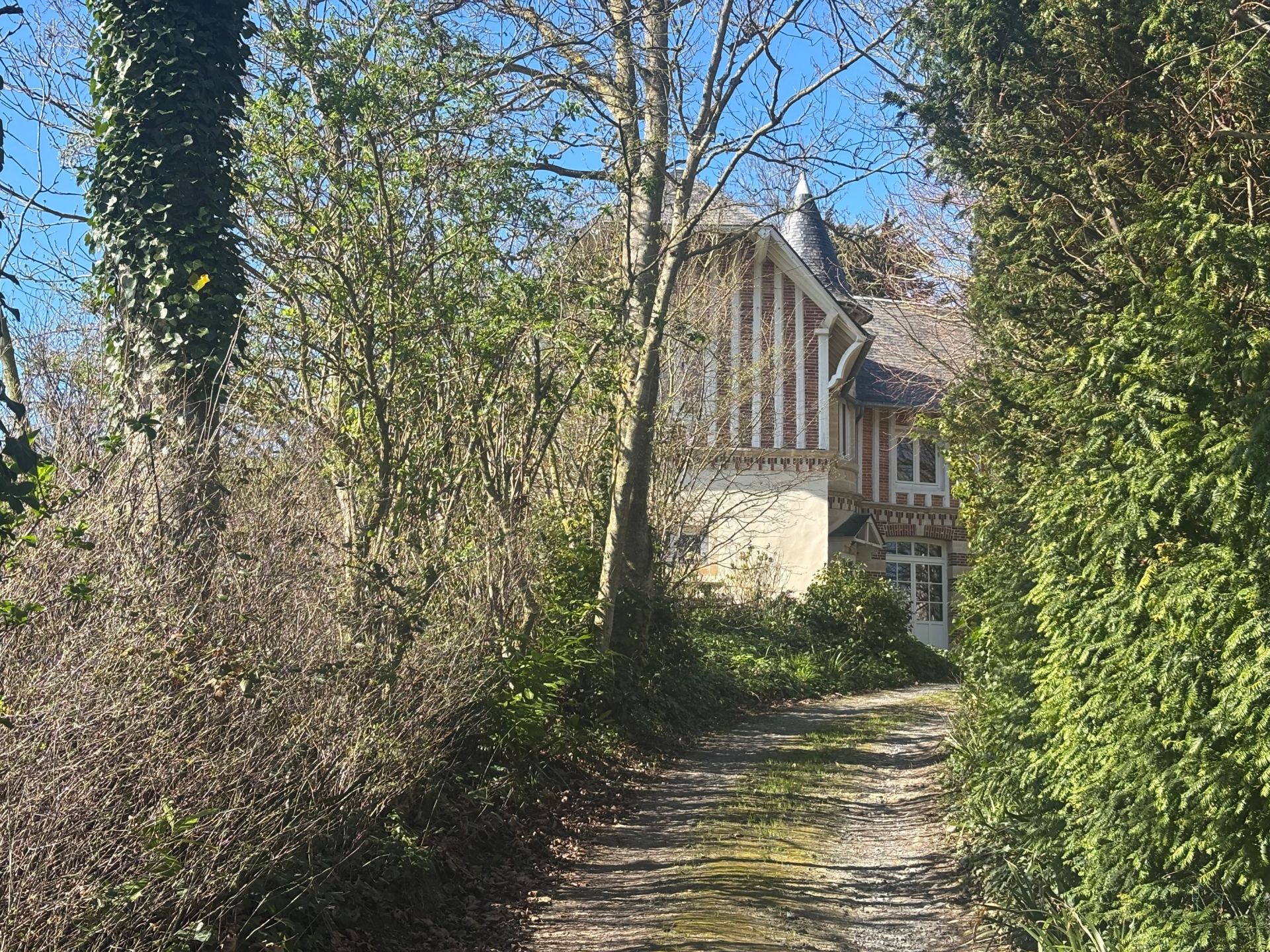 house 9 Rooms for sale on ARROMANCHES LES BAINS (14117)