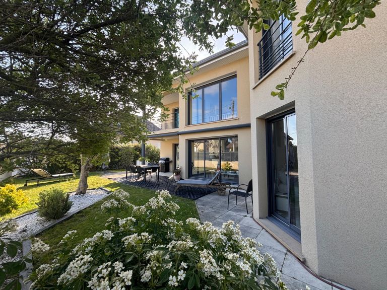 maison 7 Pièces en vente sur OUISTREHAM (14150)