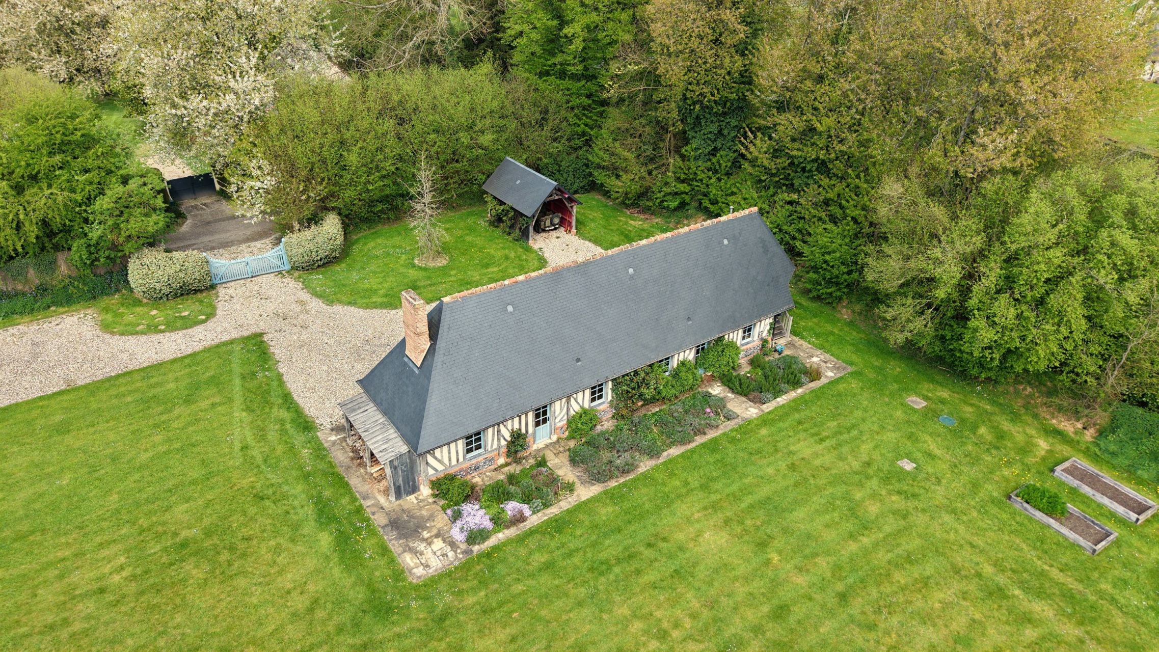 maison 10 Pièces en vente sur MORAINVILLE JOUVEAUX (27260)