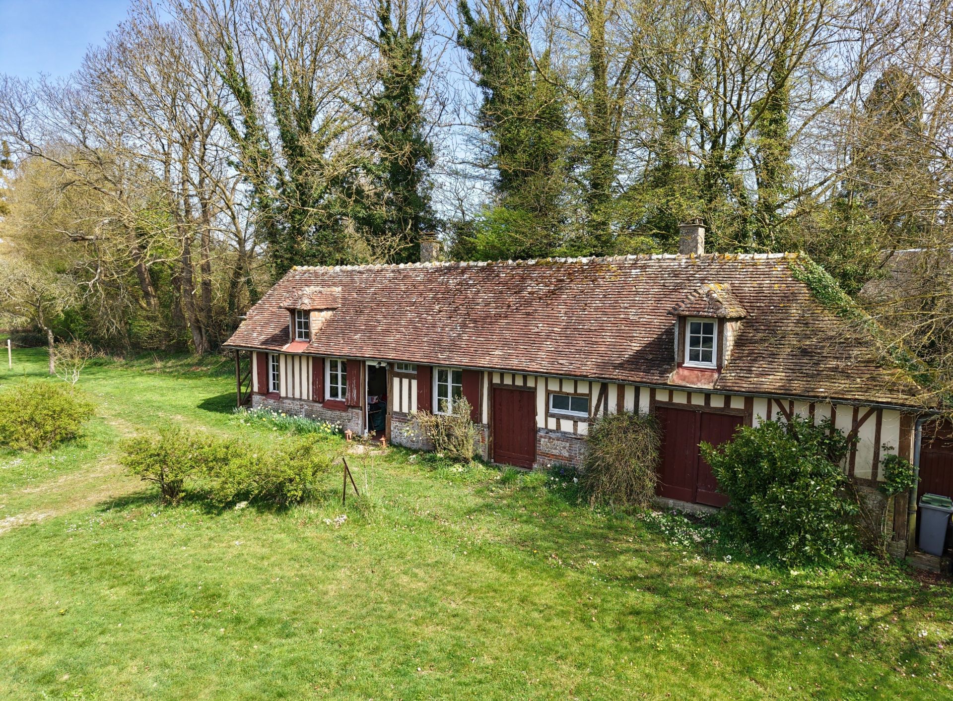 house 11 Rooms for sale on PIENCOURT (27230)