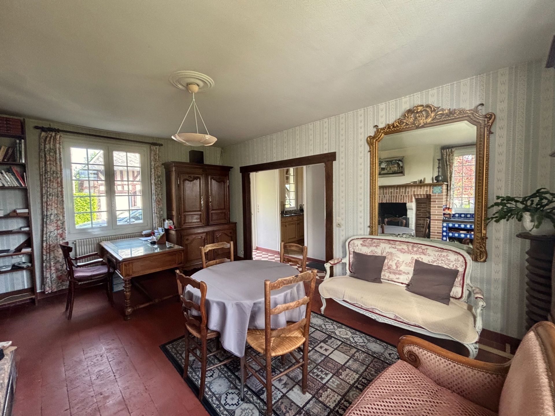 house 6 Rooms for sale on BONNEBOSQ (14340)