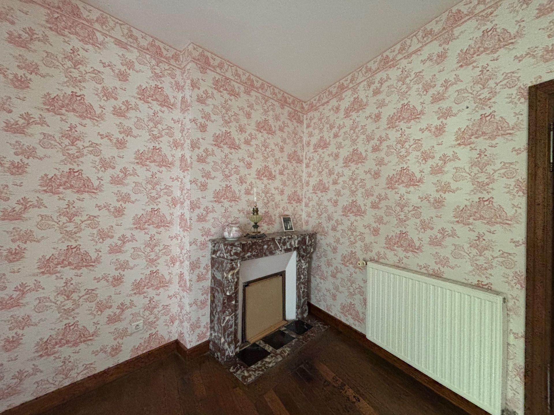 house 9 Rooms for sale on BAYEUX (14400)